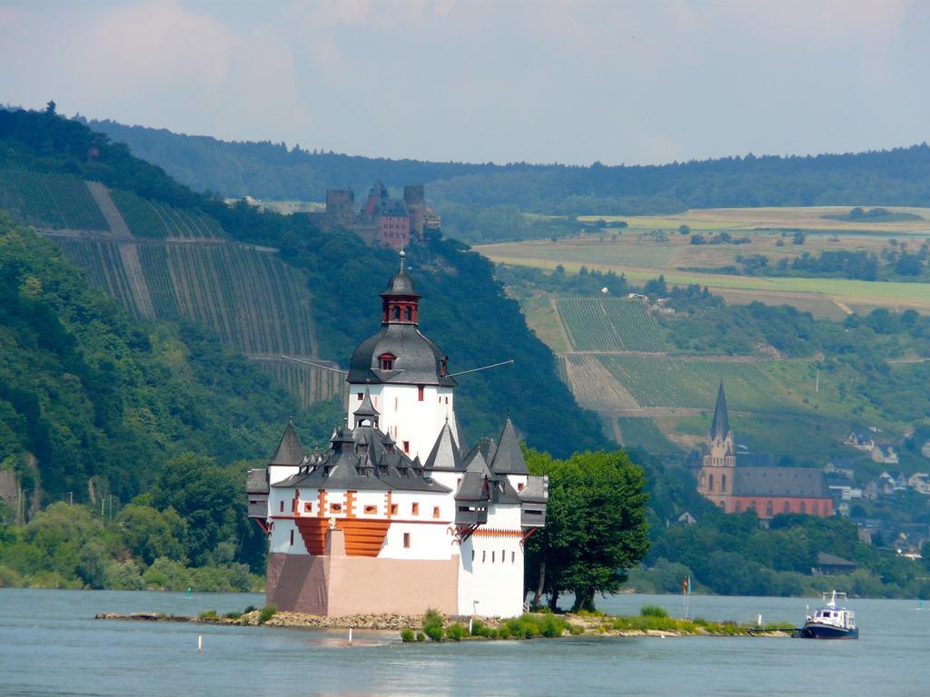 Gasthaus Weingut Stahl Oberwesel Esterno foto